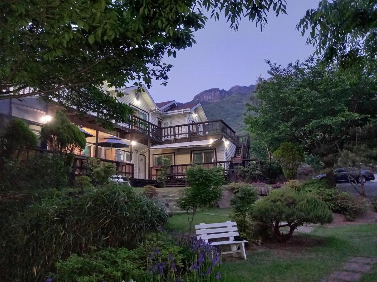 Chamjoeun Pension Chechon Экстерьер фото